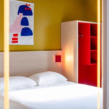 Готель Ibis Styles Prevessin Geneve Aeroport Екстер'єр фото