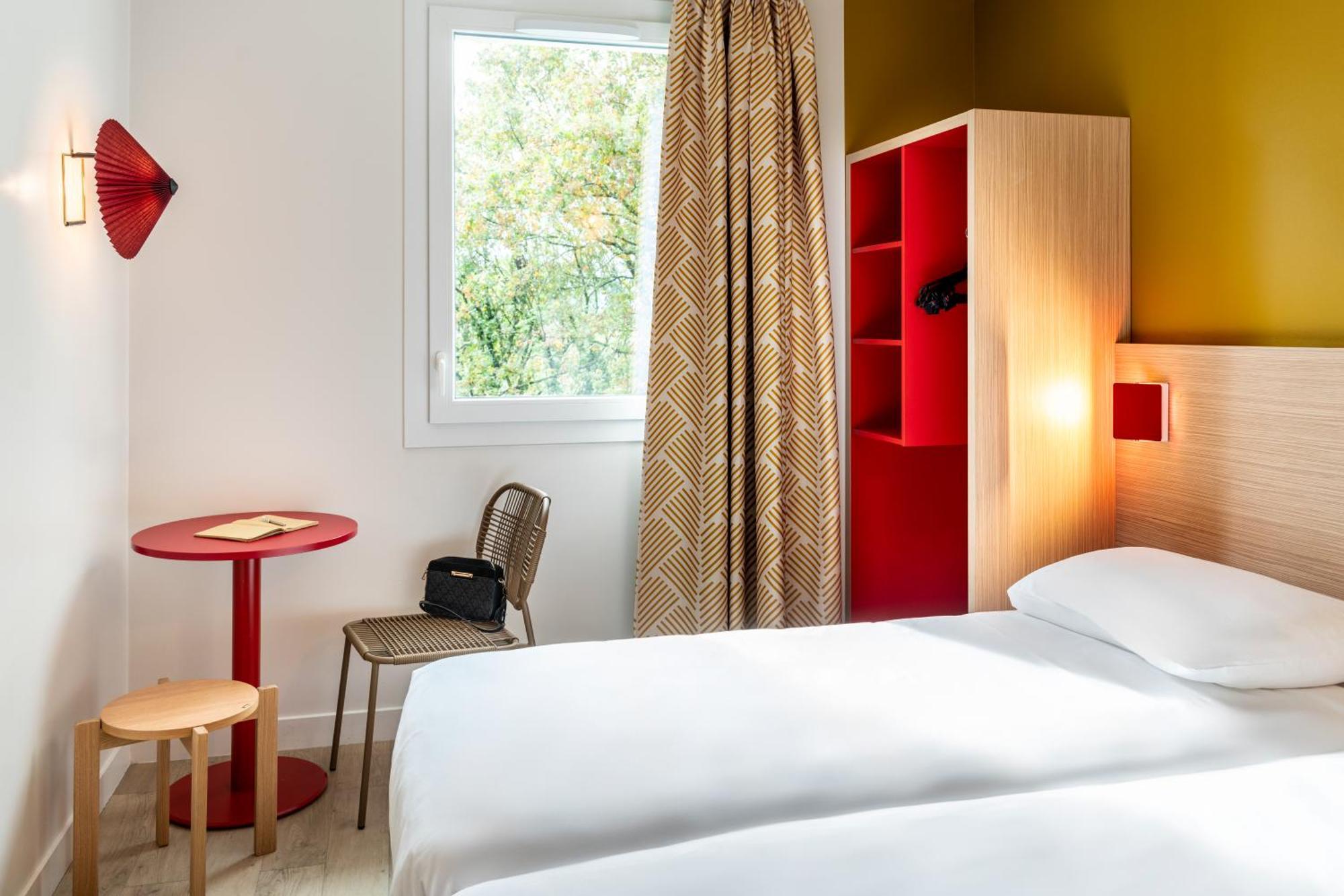 Готель Ibis Styles Prevessin Geneve Aeroport Екстер'єр фото