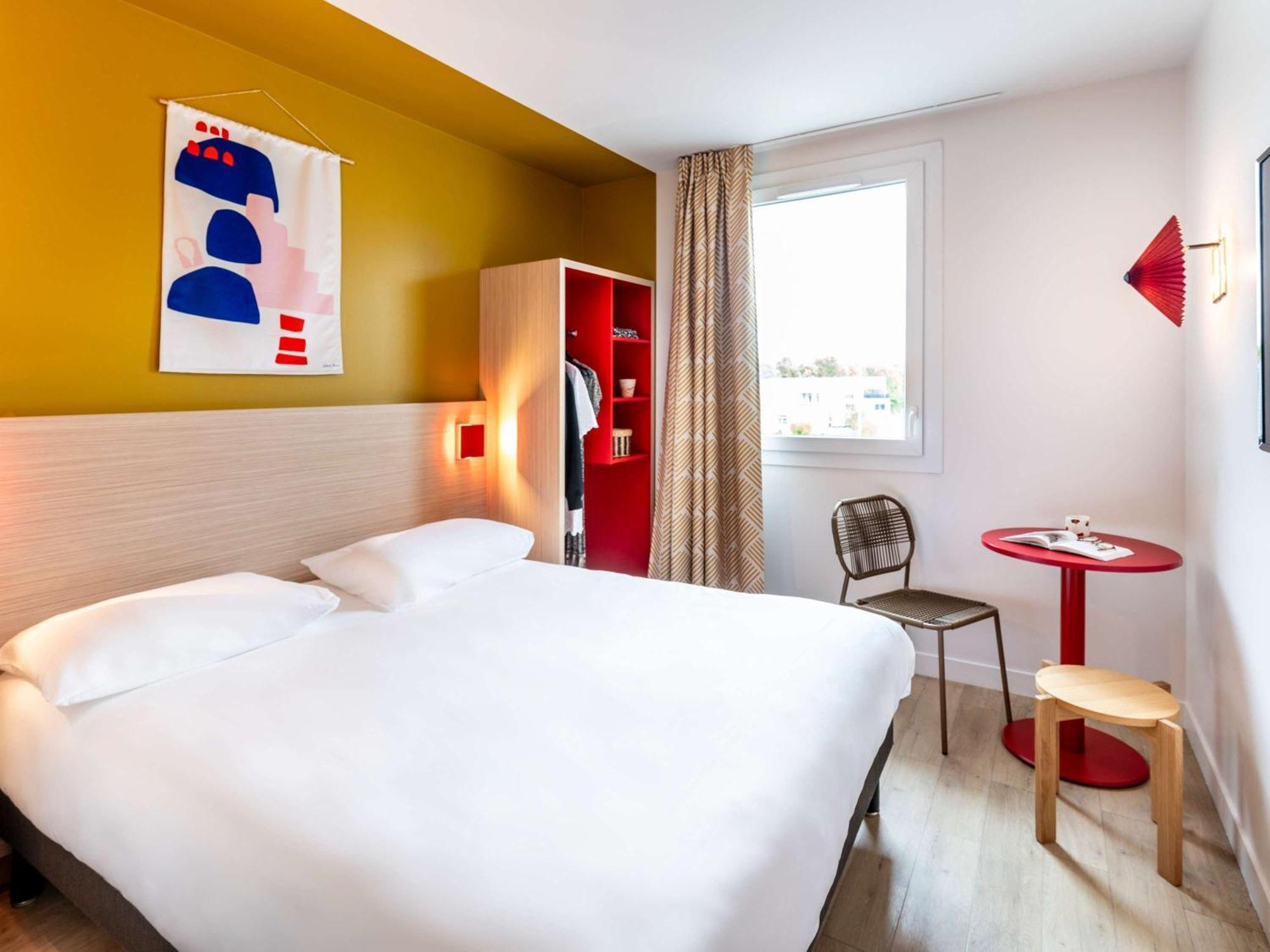 Готель Ibis Styles Prevessin Geneve Aeroport Екстер'єр фото