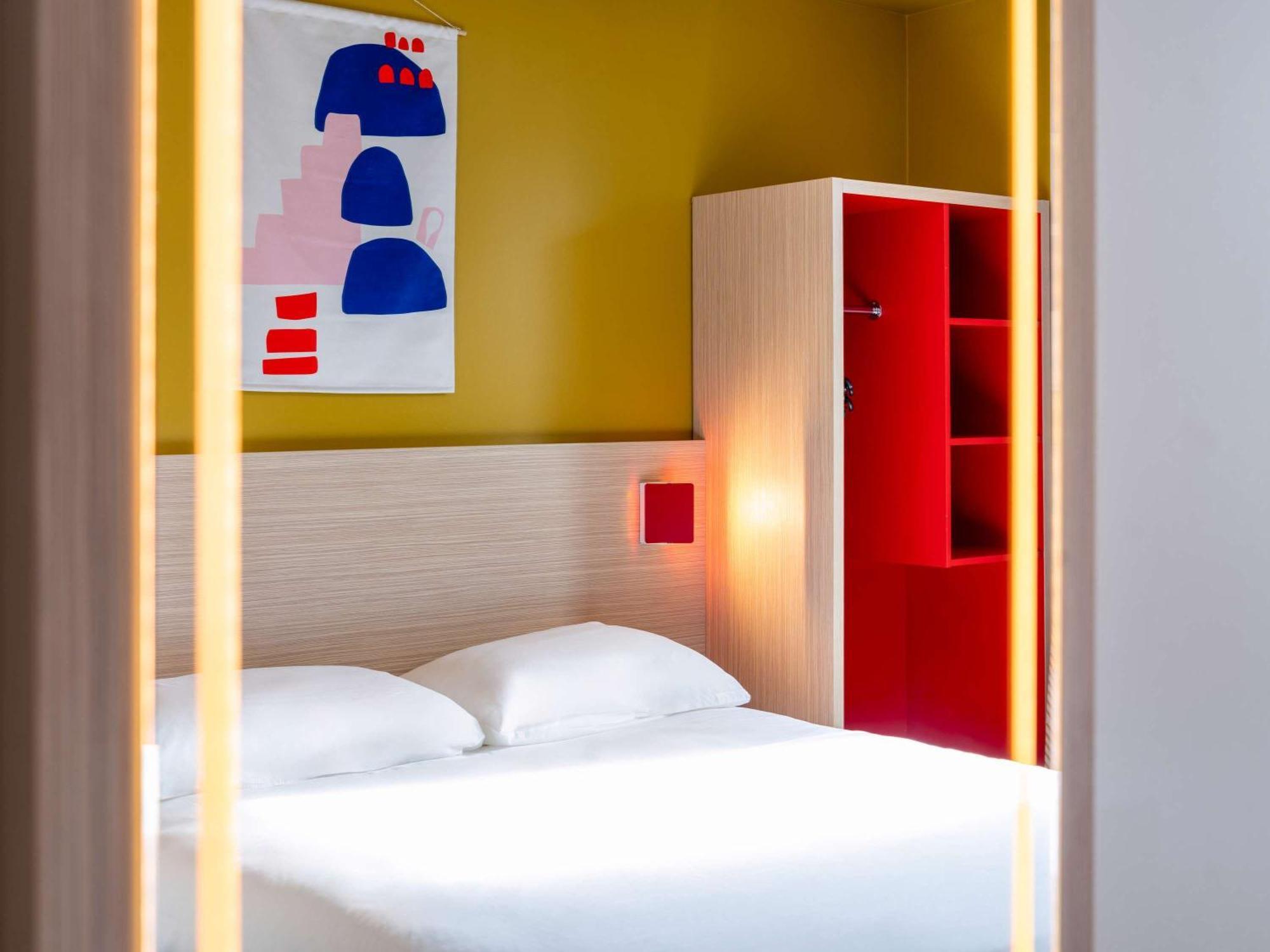Готель Ibis Styles Prevessin Geneve Aeroport Екстер'єр фото