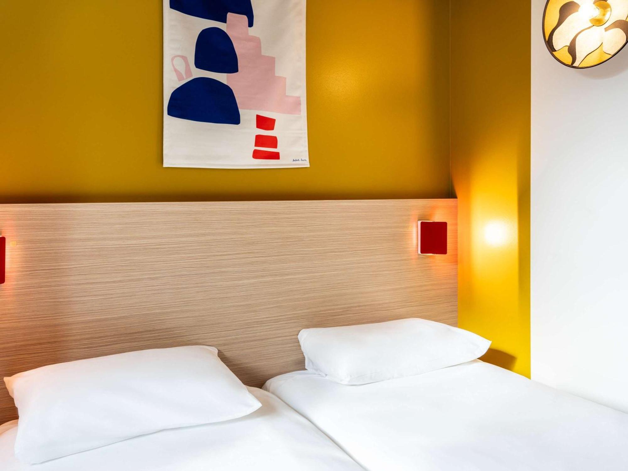 Готель Ibis Styles Prevessin Geneve Aeroport Екстер'єр фото