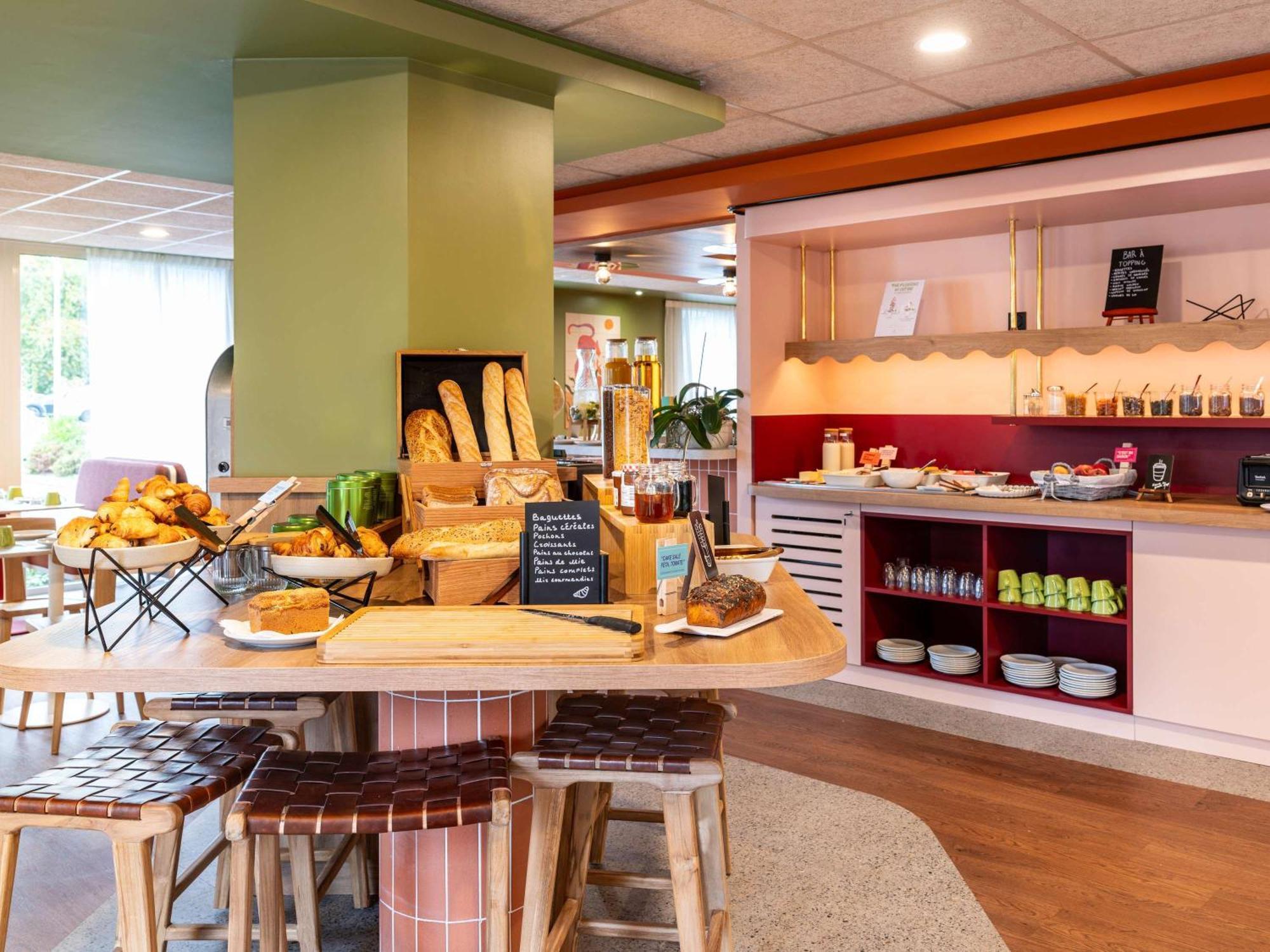 Готель Ibis Styles Prevessin Geneve Aeroport Екстер'єр фото